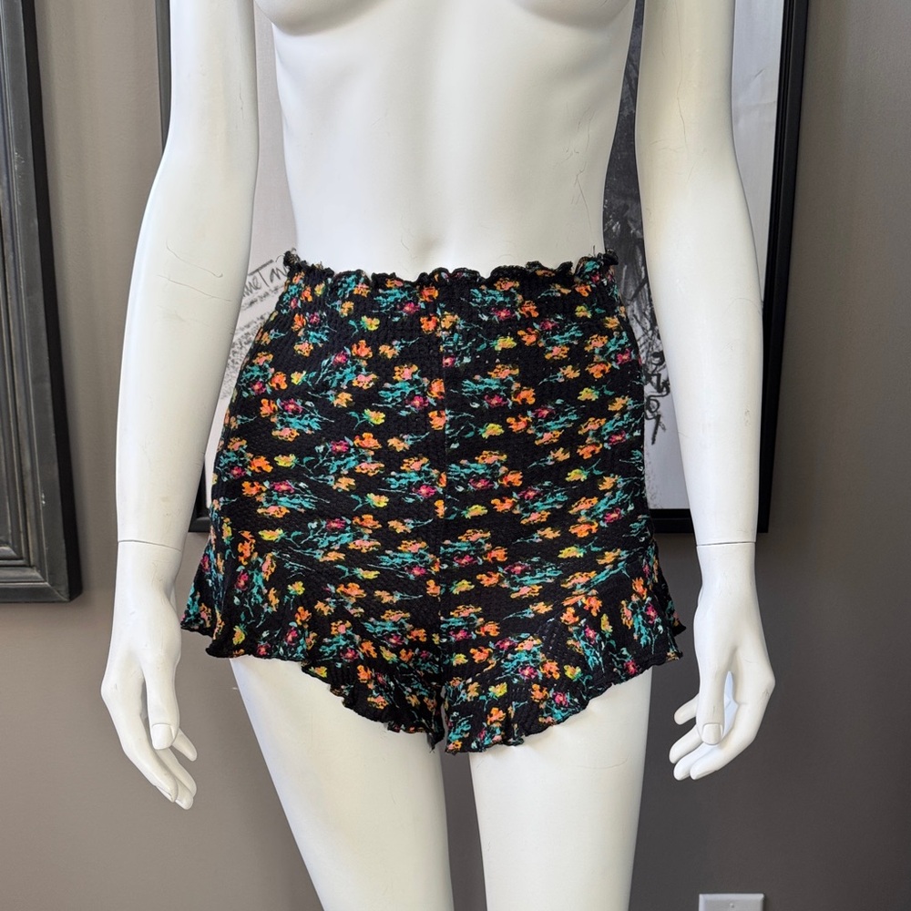 Free People Black Floral Women Shorts